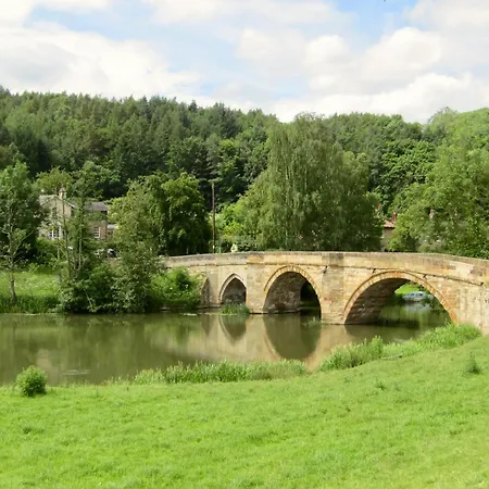 Chalet Hot Tub Near York 5 Star Country Park *