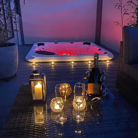 Hot Tub Near York 5 Star Country Park * Amotherby